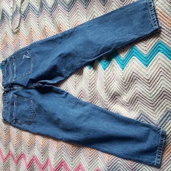 Zara slim fit Graffiti ripped jeans, mid-blue, size 31 - Picture 7 of 8